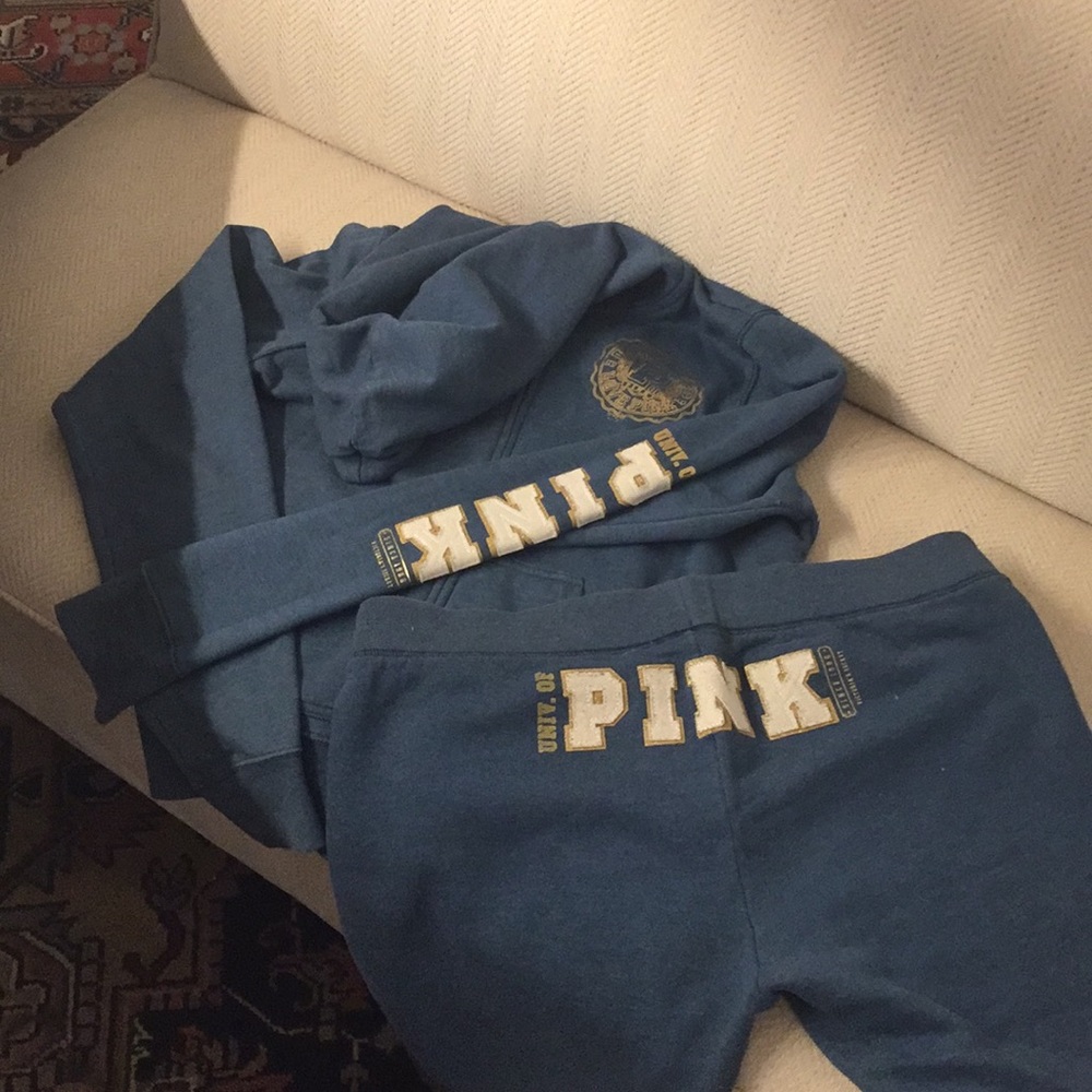 EUC Victoria’s Secret PINK Sweatsuit: Size Large